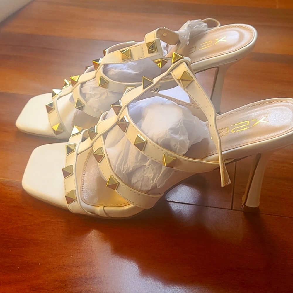 Brand new sandals 👡 🩴 😍 ✨️ 👌